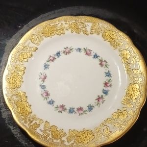 Ovington Brothers England Salad/dessert plates gold tri.
